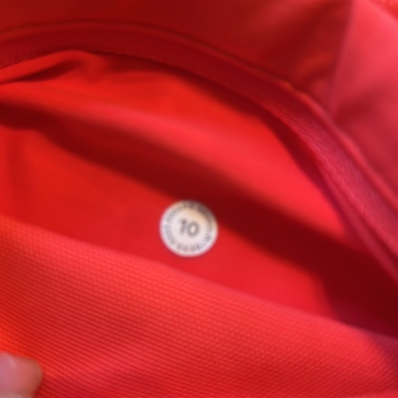 Lululemon Shorts Size 10 - Picture 2 of 3